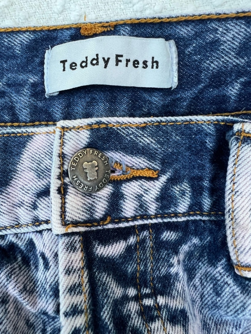 Teddy Fresh Acid Wash Straight Leg Jeans | Size 32 - Picture 3 of 11